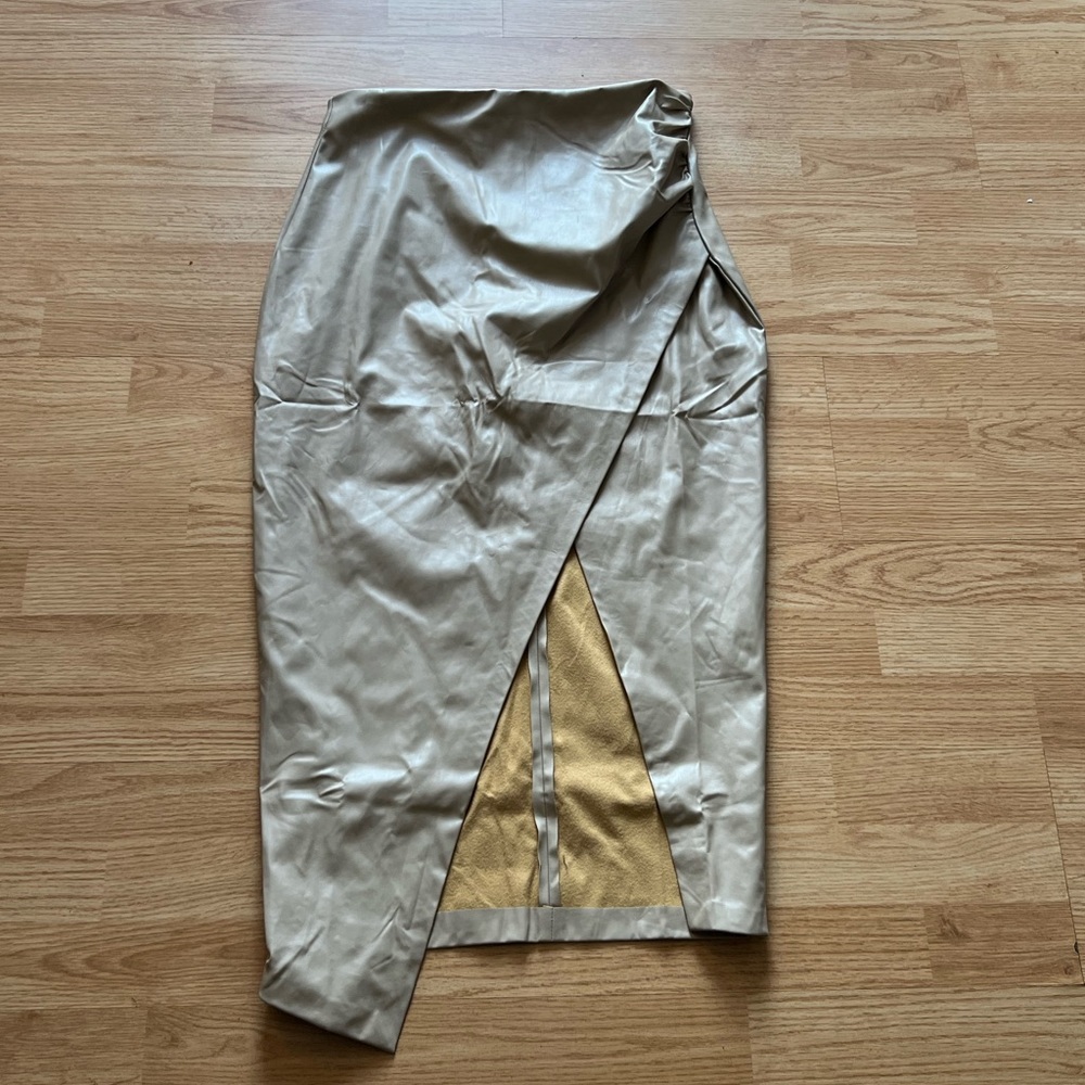 Tan pencil skirt